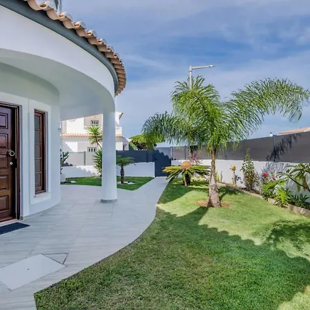 Villa Spacious 4-bedroom With Private Pool Guia (Faro)