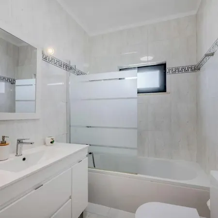 Villa Spacious 4-bedroom With Private Pool